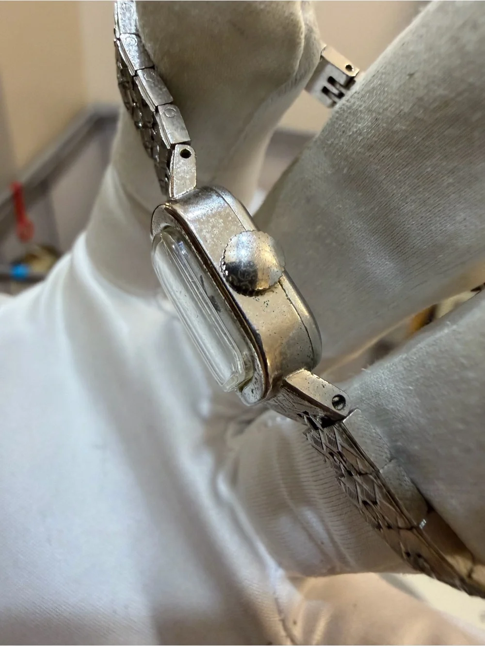 Vintage Timex Ladies Mechanical Watch Silver Tone Cushion Expandable Band Runs